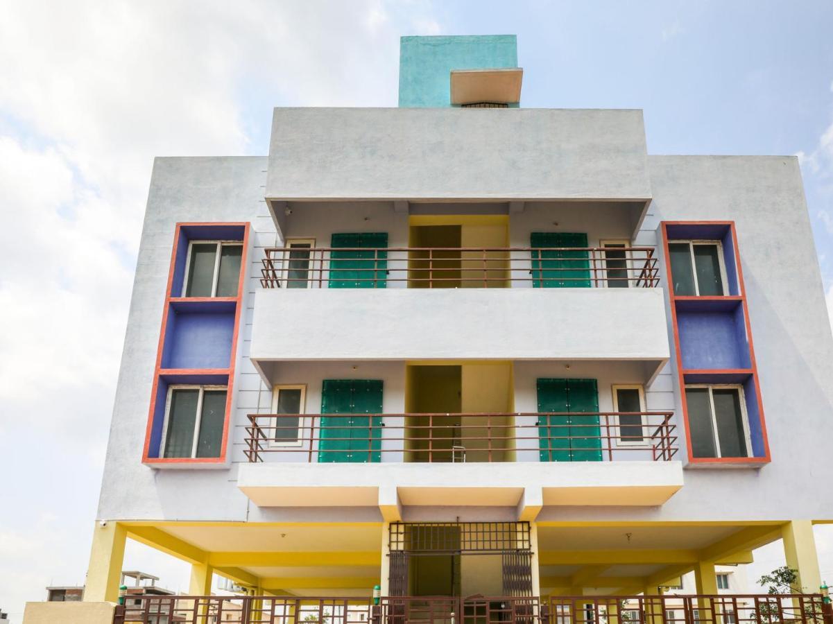 OYO 24423 Hotel Royal Sohāna Buitenkant foto